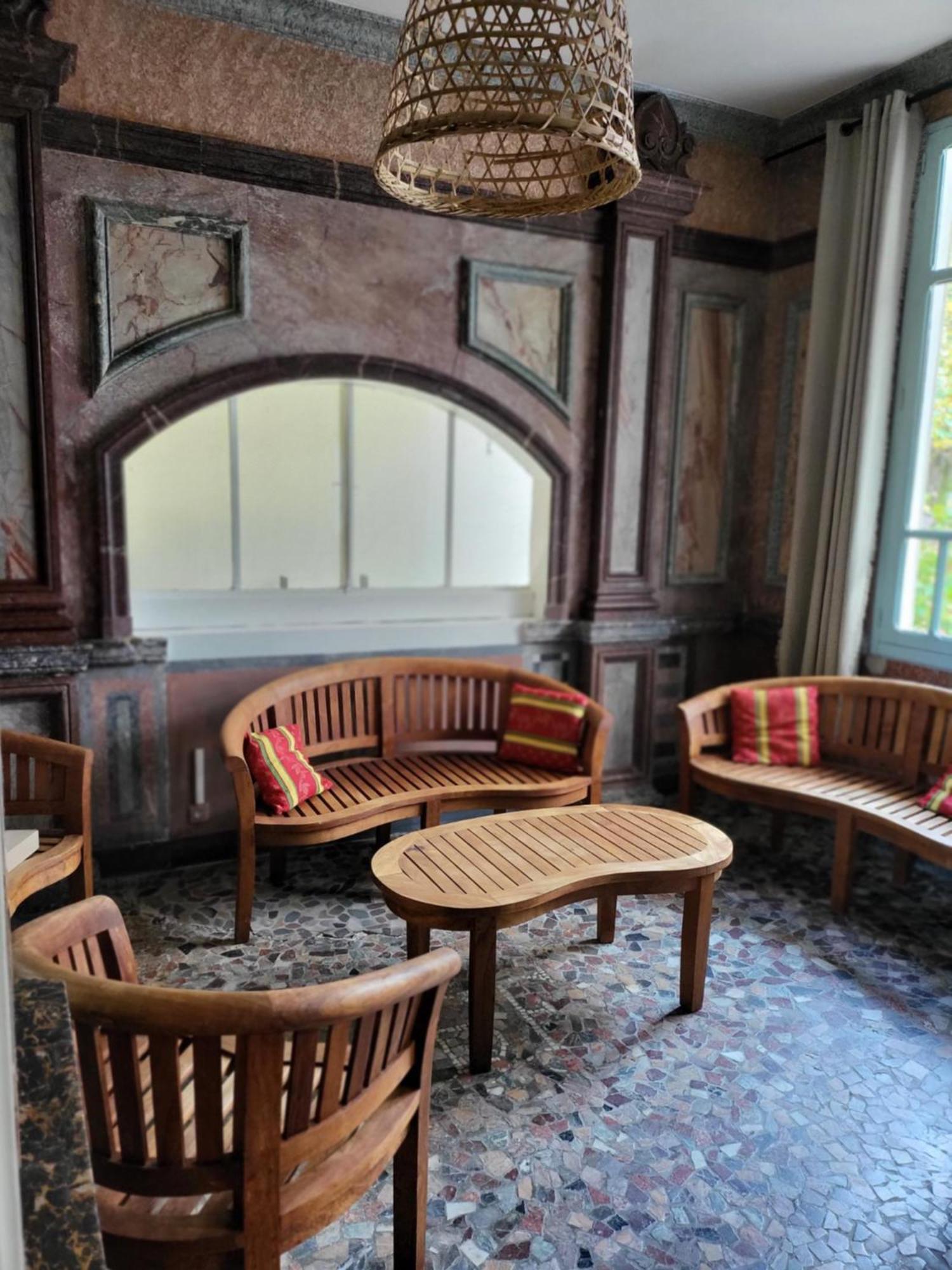 Le Pavillon De L'Intemporelle Bagneres De Bigorre Bagian luar foto